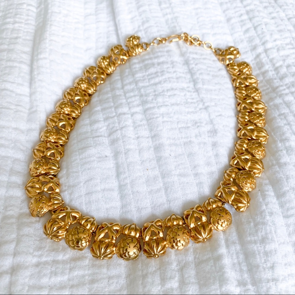 Gold chunky choker